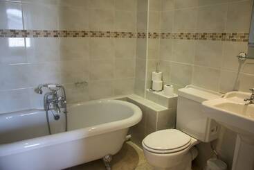 هتل The Sheldon B&b Free Private Parking