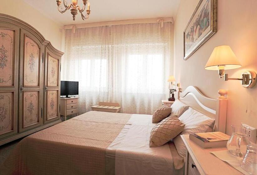 پانسیون Il Castello Guest House