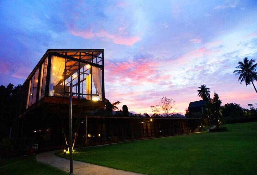 هتل The River Life Resort