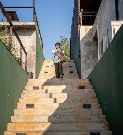 هتل The River Life Resort