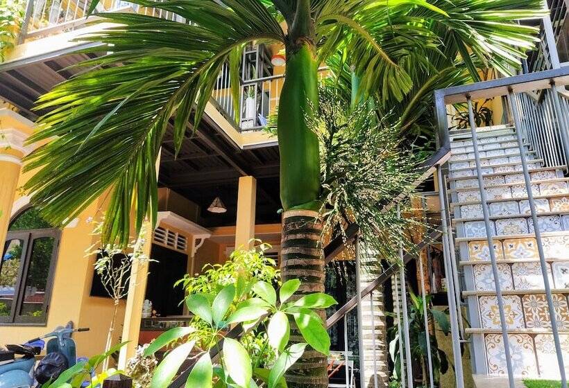هاستل Q  Homestay Garden Villa
