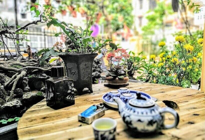 هاستل Q  Homestay Garden Villa