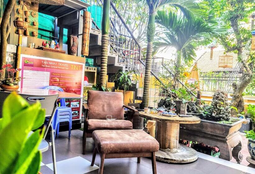 هاستل Q  Homestay Garden Villa