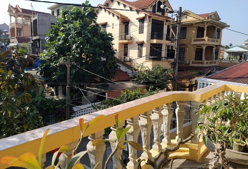 هاستل Q  Homestay Garden Villa