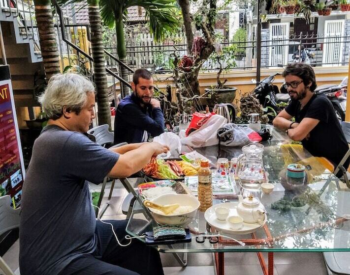 هاستل Q  Homestay Garden Villa