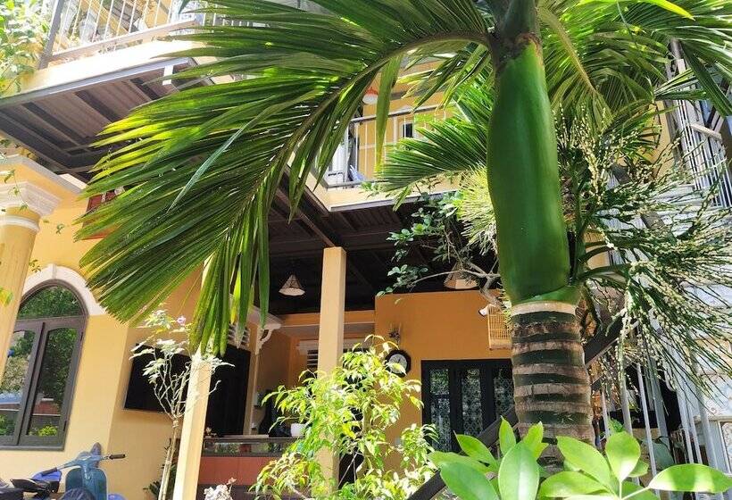 هاستل Q  Homestay Garden Villa