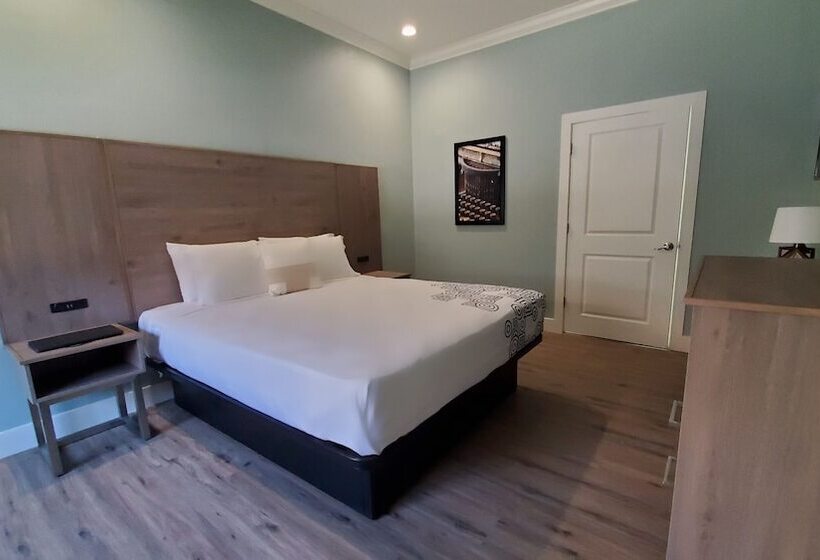 مُتل Crestridge Inn