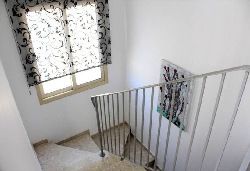 Avrora Villa Pv