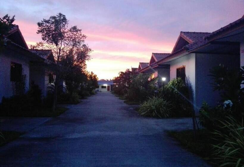هتل Nangrong Garden Home