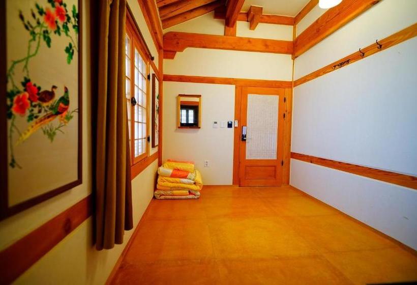 بنسيون Norijam Hanok Traditional House Two