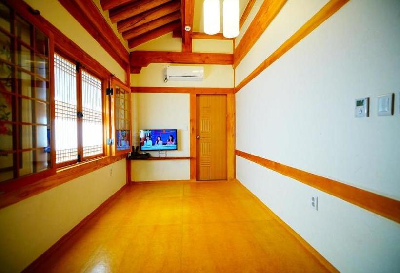 بنسيون Norijam Hanok Traditional House Two
