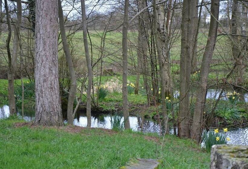 Bed and Breakfast Le Moulin De Charin