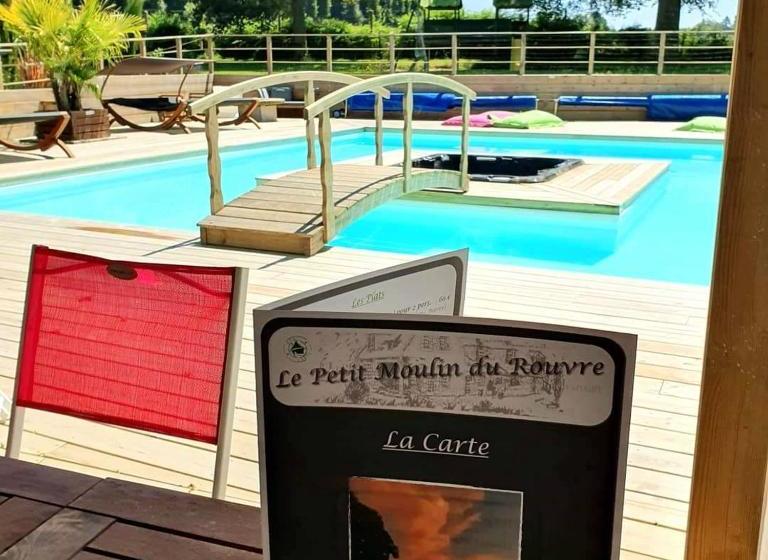 ベッドアンドブレックファースト Le Petit Moulin Du Rouvre