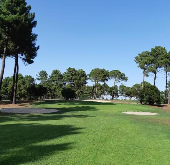 Chalet Orange Naturiste La Jenny