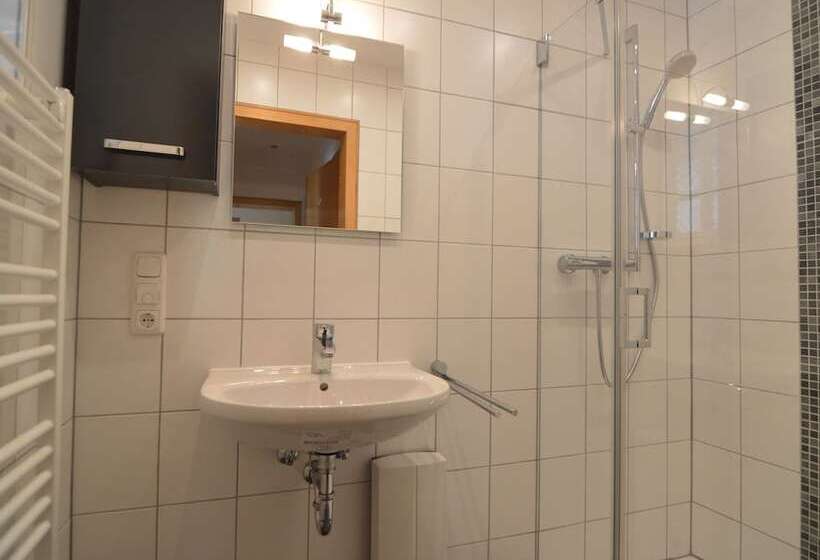 Cozy Apartment In Kerpen With Garden