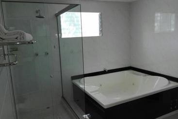 هتل Boutique Ceiba Real