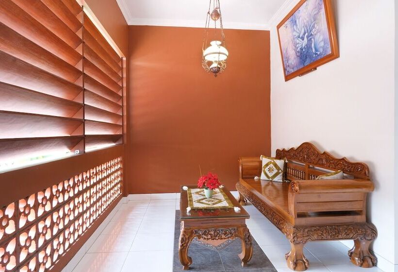 هتل Grha Vege Jawi Syariah Mitra Reddoorz