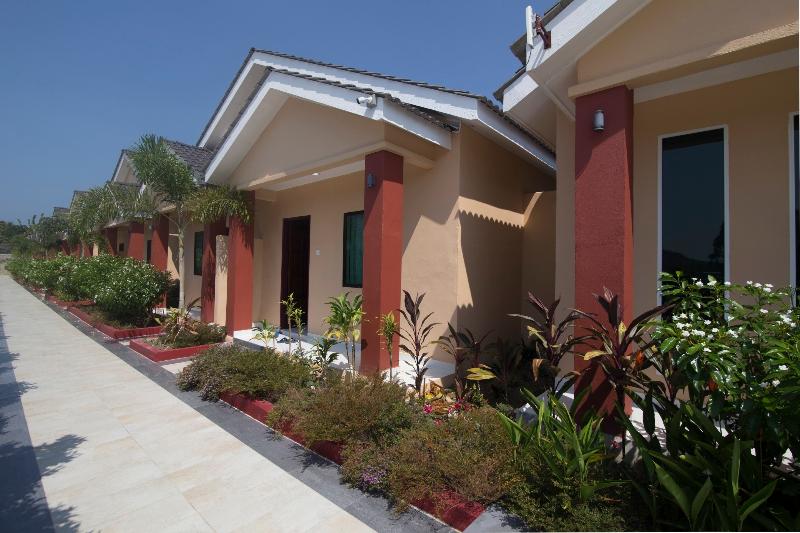 هتل Nahdhoh Langkawi Resort