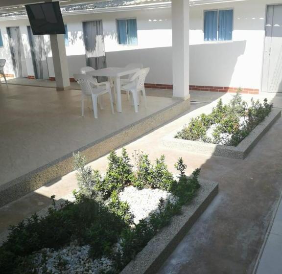 בית מלון כפרי San Juan Plaza