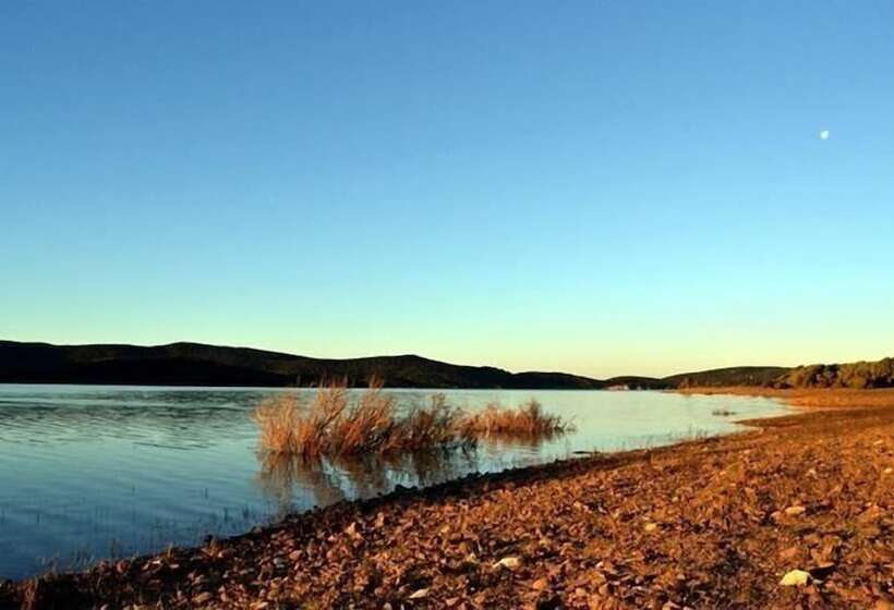 هتل Wakana Lake Glamping