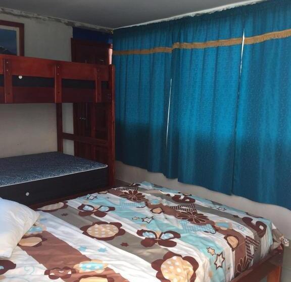 پانسیون Hostal Sarai
