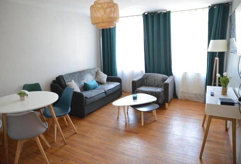 Sweet In Apartment