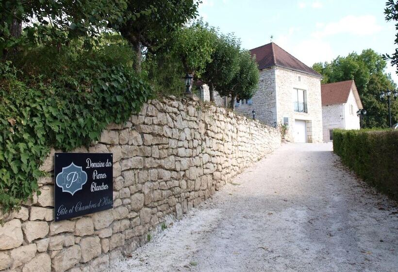 Domaine Des Pierres Blanches   B&b