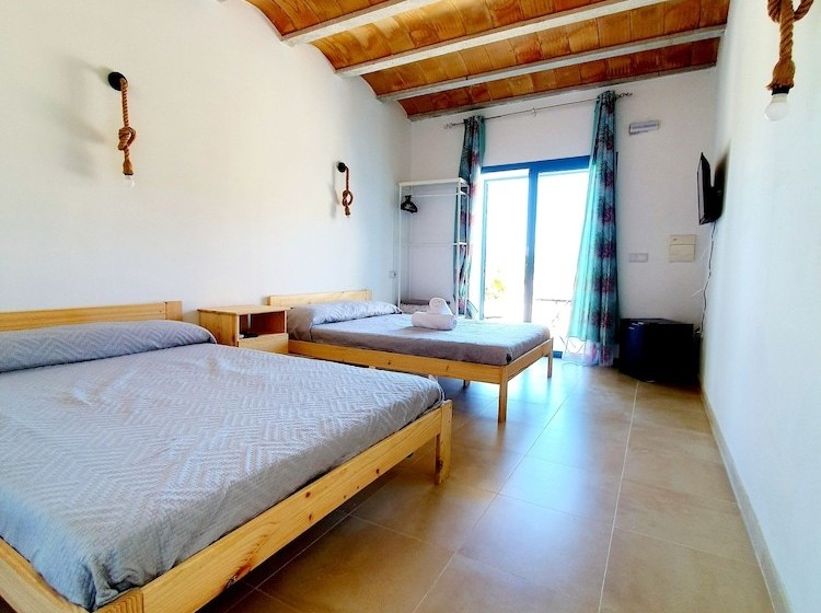 مبيت وإفطار La Nava Suites