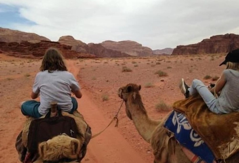 هتل Bedouin Traditions Camp