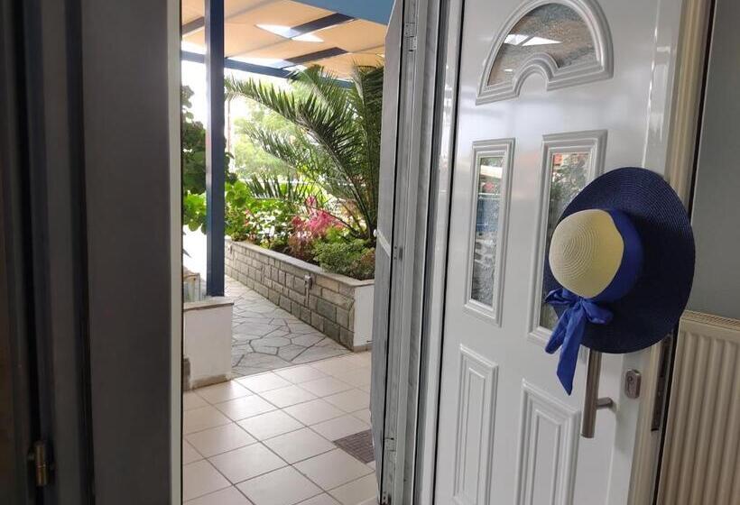 호텔 Celeste Deluxe Apartments