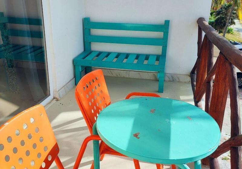 هتل The Mint Resort Isla Mujeres