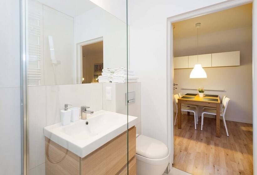 Supreme Apartments Vossa
