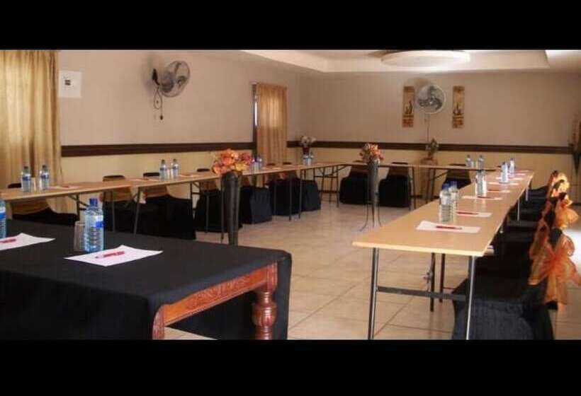 مبيت وإفطار Times Premier Lodge