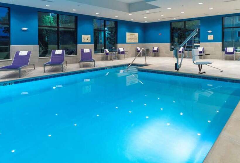 هتل Hampton Inn & Suites Conway