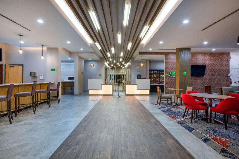 هتل La Quinta Inn & Suites By Wyndham Manassas, Va  Dulles Airport