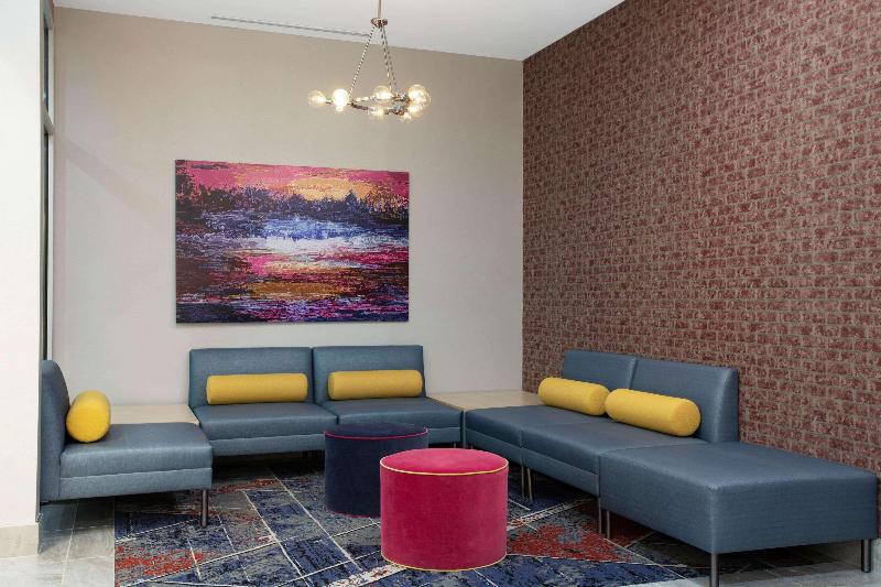 هتل La Quinta Inn & Suites By Wyndham Manassas, Va  Dulles Airport