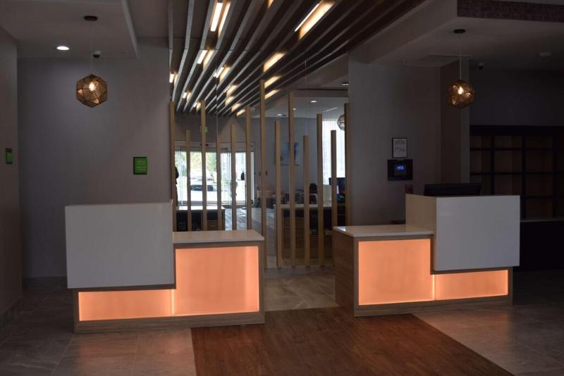 هتل La Quinta Inn & Suites By Wyndham Manassas, Va  Dulles Airport