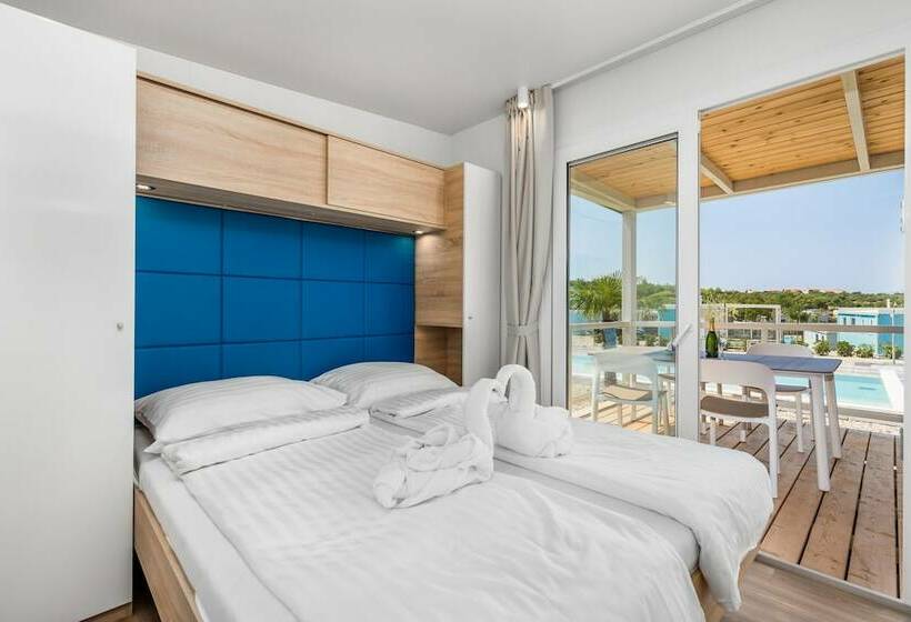 هتل Mobile Homes Camping Omišalj