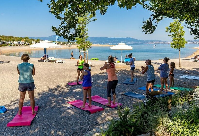 هتل Mobile Homes Camping Omišalj