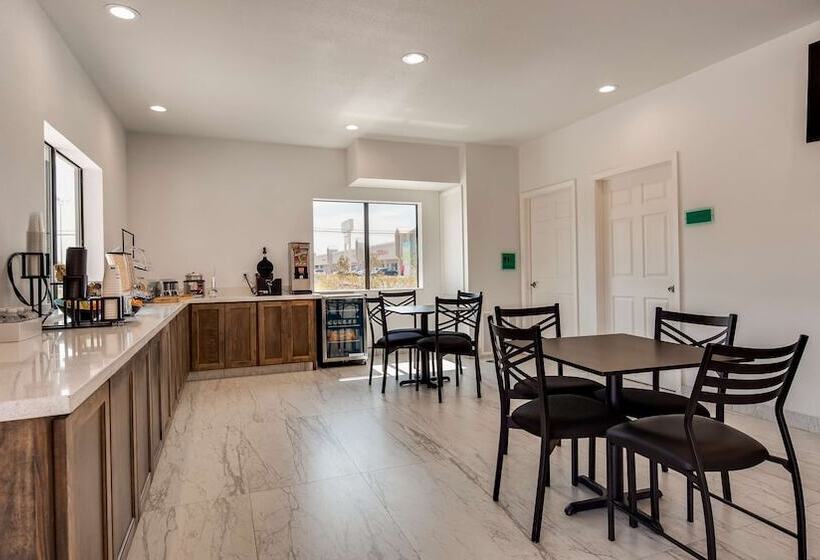 בית מלון כפרי Surestay By Best Western Baytown