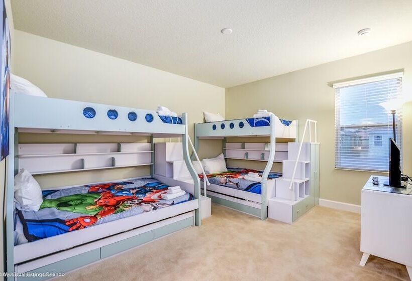 9 Bed Villa With Game Room, Pool & Spa