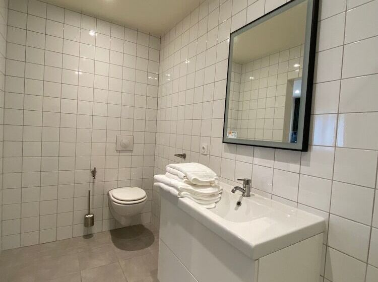 Mayrena Hotel Restaurant