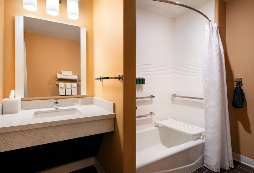 هتل Towneplace Suites Fresno Clovis