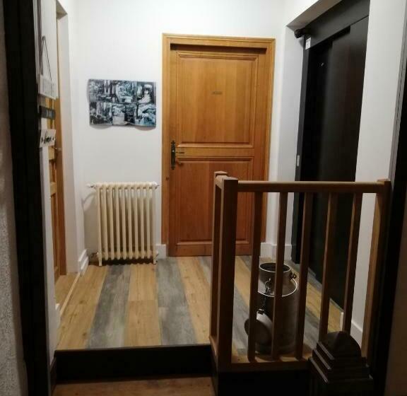تختخواب و صبحانه La Maison De Marion