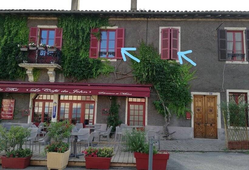 تختخواب و صبحانه La Maison De Marion