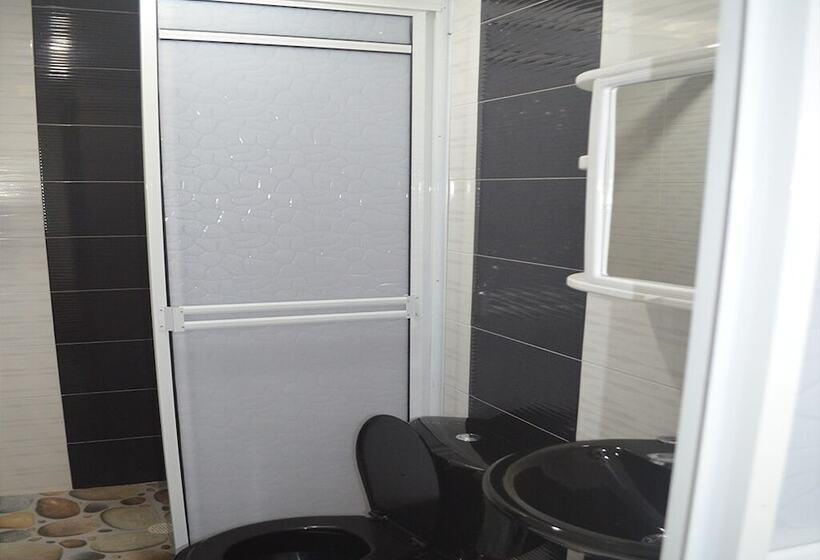 مسافرخانه Posada Cocos Place