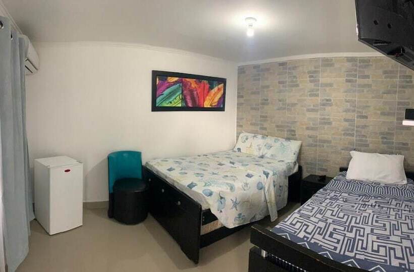 مسافرخانه Posada Cocos Place