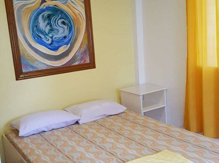 هتل Citadel Alona Inn