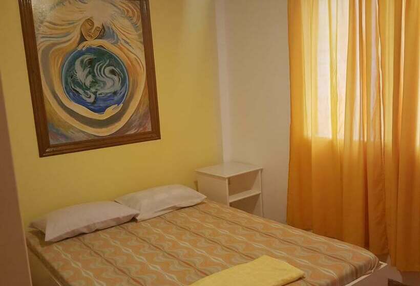 هتل Citadel Alona Inn