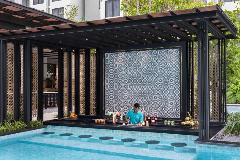 هتل Four Points By Sheraton Phuket Patong Beach Resort